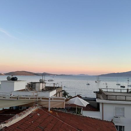 City Center Apartment Saranda Bagian luar foto