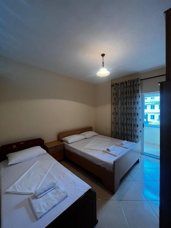 City Center Apartment Saranda Bagian luar foto